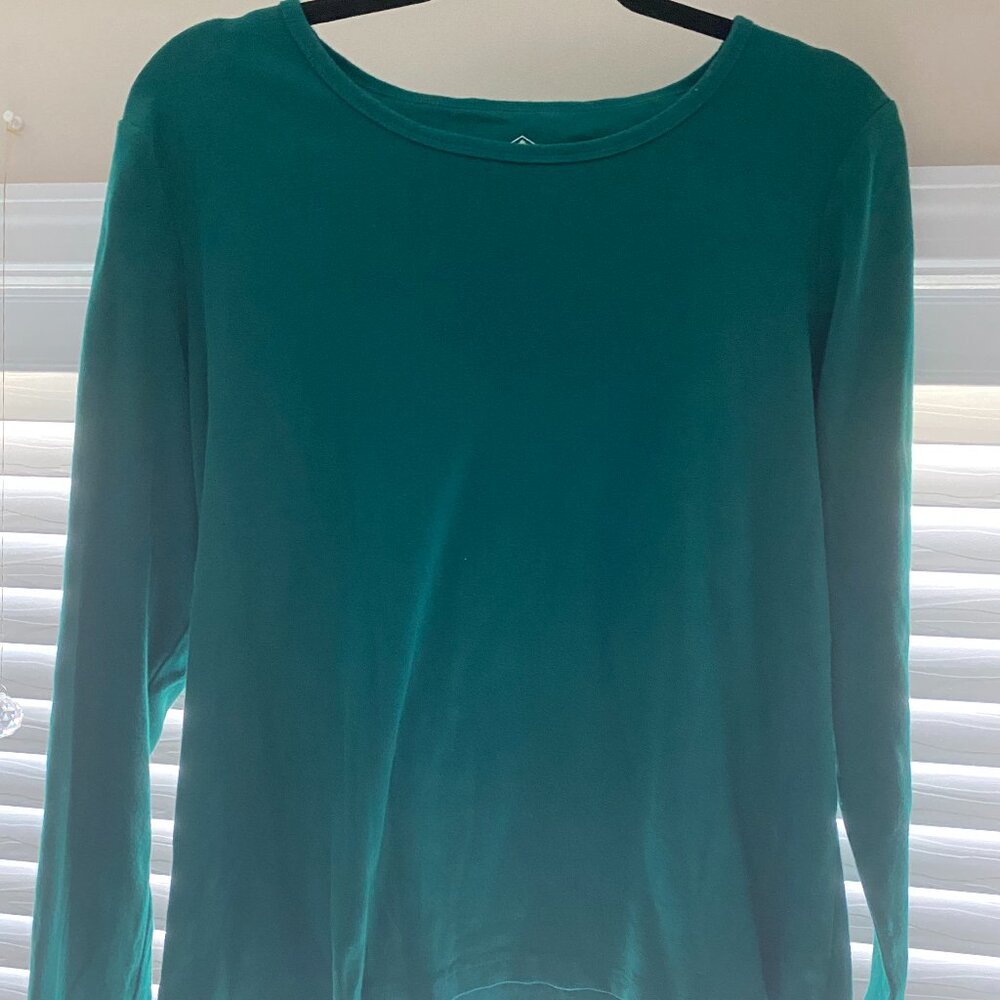St. John's Bay Green Long Sleeve Cotton Tee